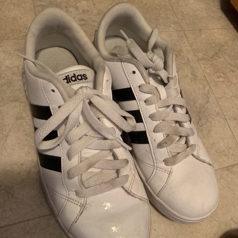 Size 7 Adidas White Neo